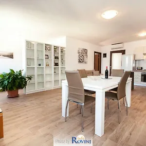  Apartment Ondina 2